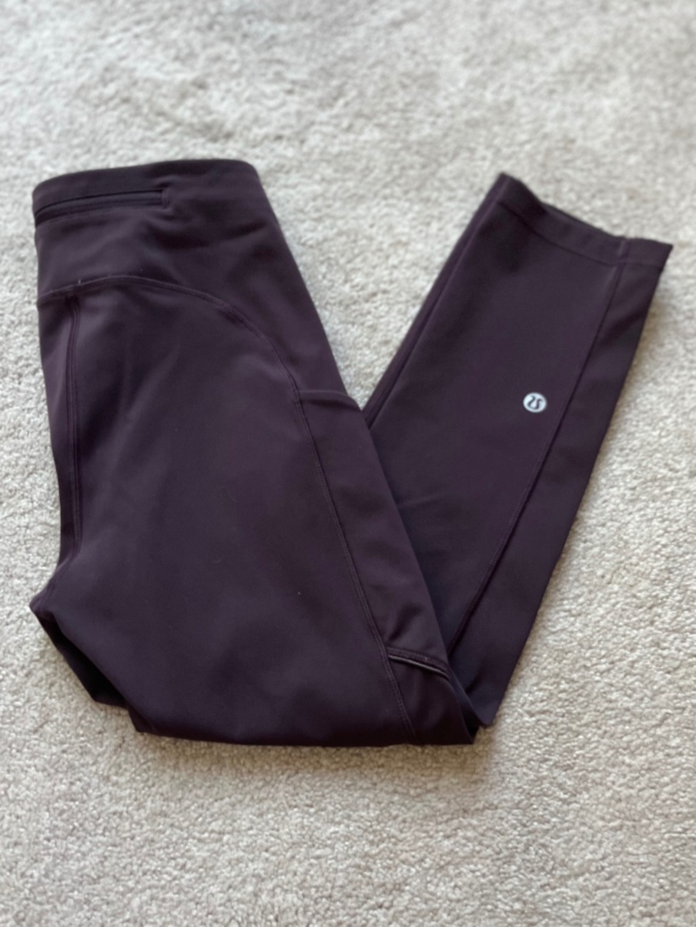 LULULEMON Speed Crops Deep Purple Size 4 EUC